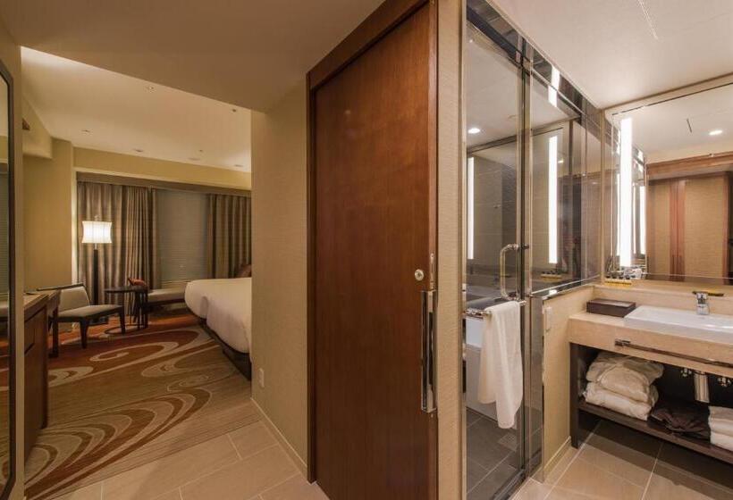 اتاق کلاب, Hyatt Regency Naha Okinawa