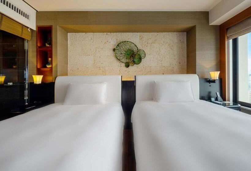 سوییت اجرایی, Hyatt Regency Naha Okinawa