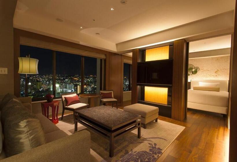 سوئیت اجرایی با تخت کینگ, Hyatt Regency Naha Okinawa