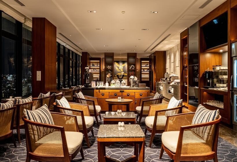 سوییت, Hyatt Regency Naha Okinawa