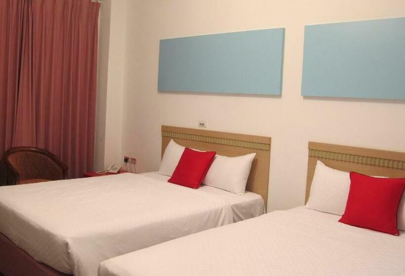 اتاق استاندارد چهار تخته, Otousann B&b
