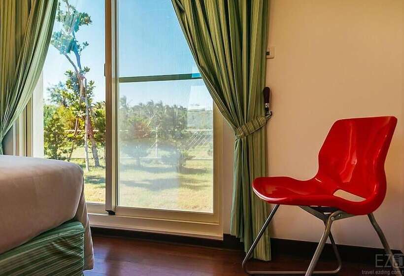 اتاق استاندارد چهار تخته, Otousann B&b