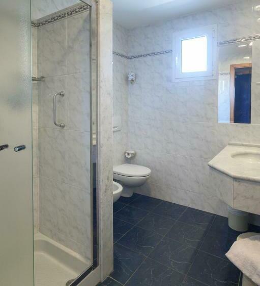 Quarto Triplo Superior, Atilius & Suites