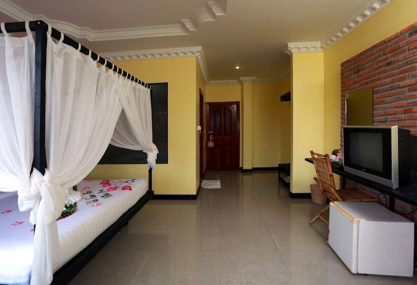 プールの見えるデラックスルーム, Central Indochine D Angkor