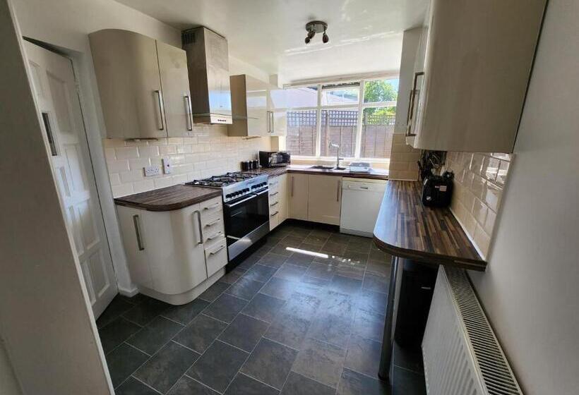 חדר סטנדרט נוף לגינה, Solihull Shared House