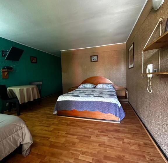 اتاق لوکس, Residencial Colonial