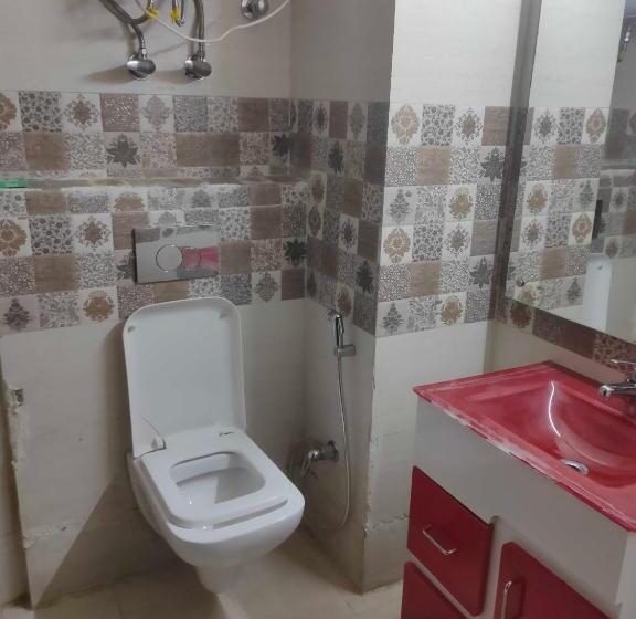 Трехместный Номер Классика, Collection O White Villa