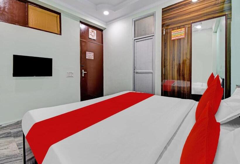 Трехместный Номер Классика, Oyo Flagship 81340  Diamond Inns