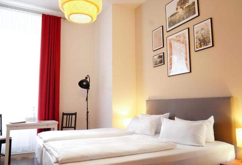 Номер Стандарт, Aparthotel Mitte