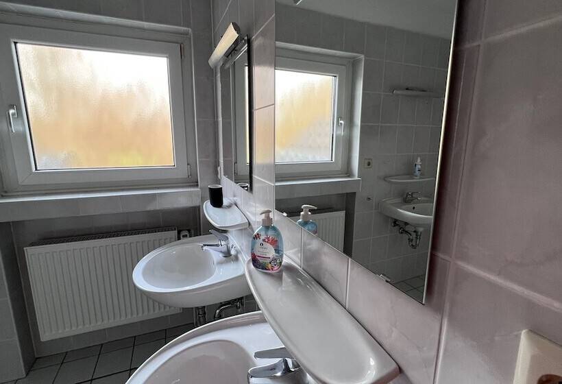 Апартаменты 3 Спальни, Apartmenthaus Somborn