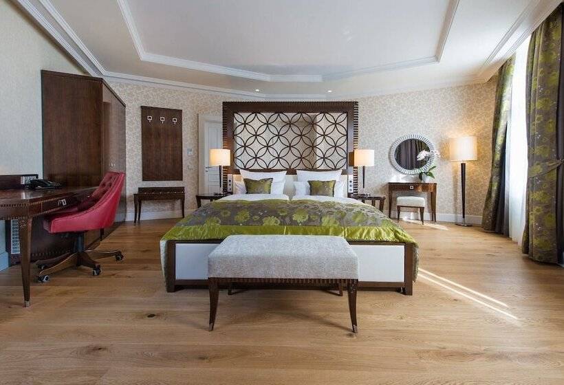 اتاق لوکس, Kleiner Rosengarten