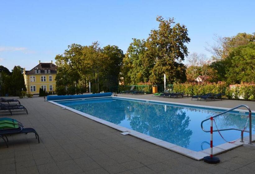 Студия Стандарт, Harmónia Apartman Balatonföldvár