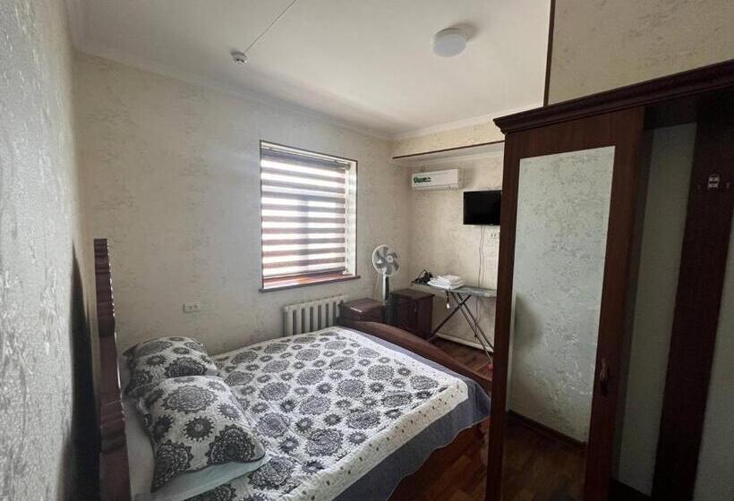 اتاق استاندارد, Khamza Hostel