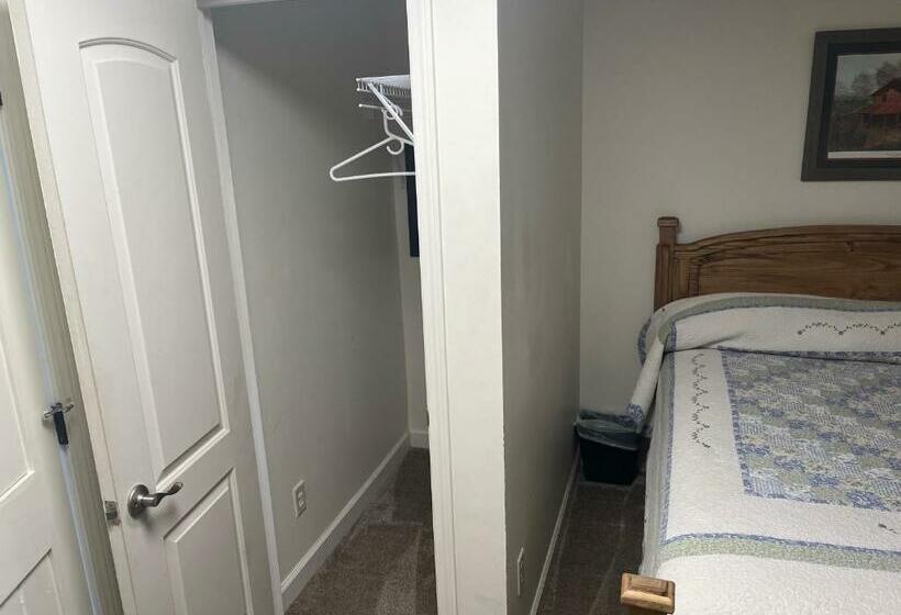带1个卧室的公寓, Beautiful Room Just Waiting For You!