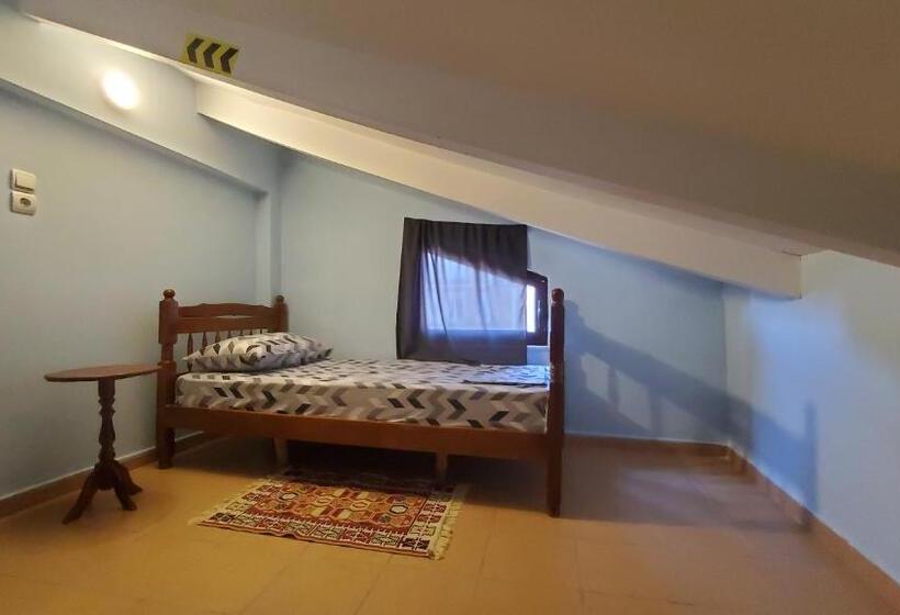 스탠다드 싱글 룸, Traveler Hostel