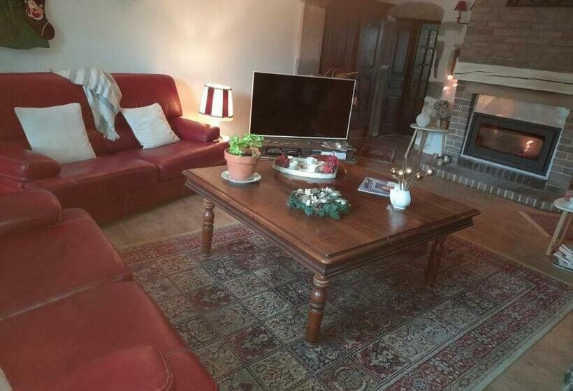 Номер Стандарт, Chambre Comtoise