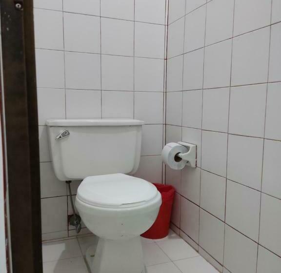 Семейный Номер, Hosteria Puerta Del Nus
