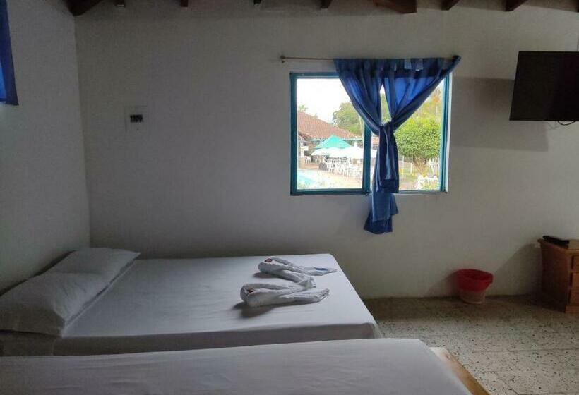 家庭间, Hosteria Puerta Del Nus