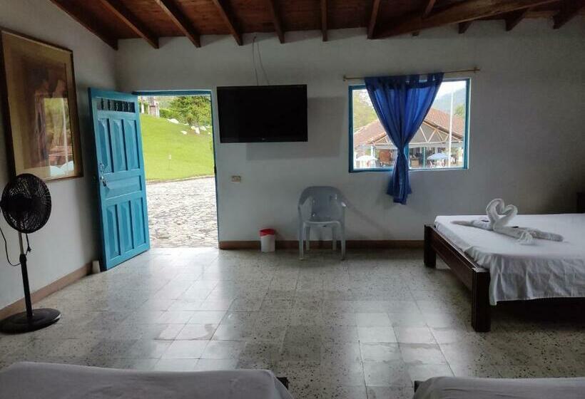 Семейный Номер Superior, Hosteria Puerta Del Nus
