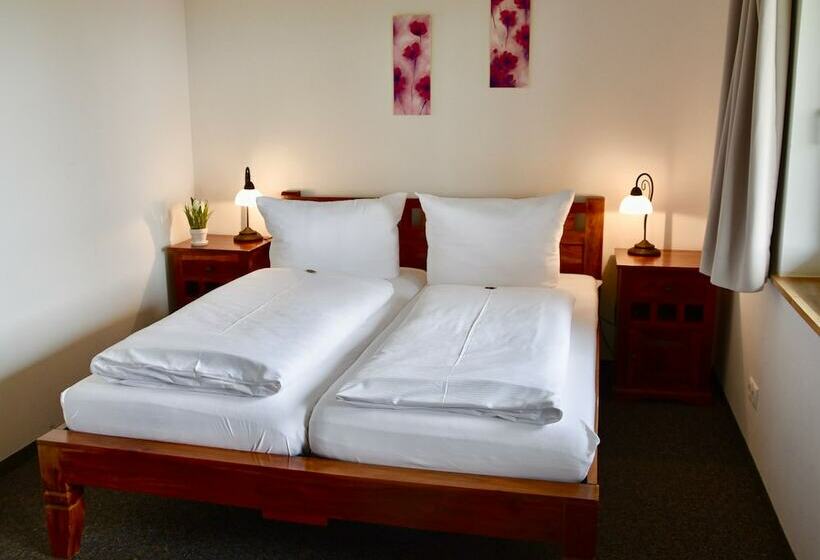 Quarto Estandar, & Chalets Herrihof