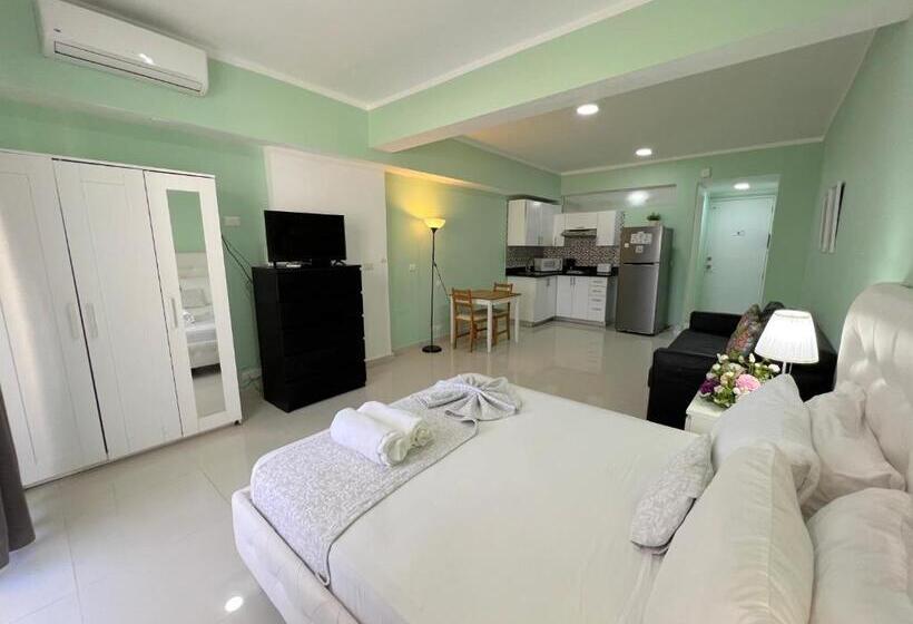 سوییت, Vacation Studios With Rooftop Pool, Beach Club, Restaurants   Playa Los Corales