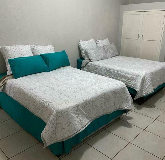 Семейный Номер, Moments Of Joy Guesthouse
