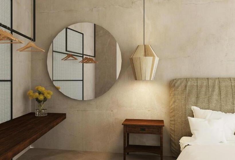 جناح مطلّ علي حمام السباحة, Areos Polis Boutique