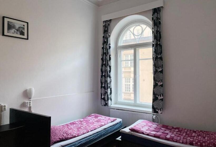 Трехместный Номер Стандарт Совместная Ванная, Hostel Diana Park
