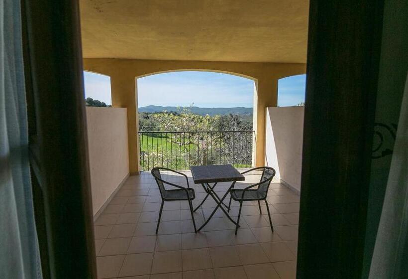 テラス付きスタンダードルーム, Relais De Saleccia