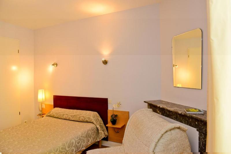 Трехместный Номер Superior, Logis Hôtel L Amandier