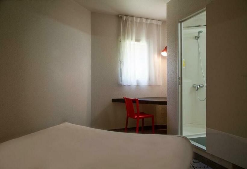 اتاق استاندارد سه نفره, The Originals Access, Hôtel Limoges Nord