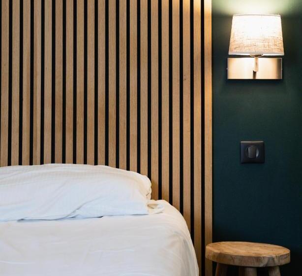 اتاق استاندارد چهار تخته, The Originals Access, Hôtel Limoges Nord