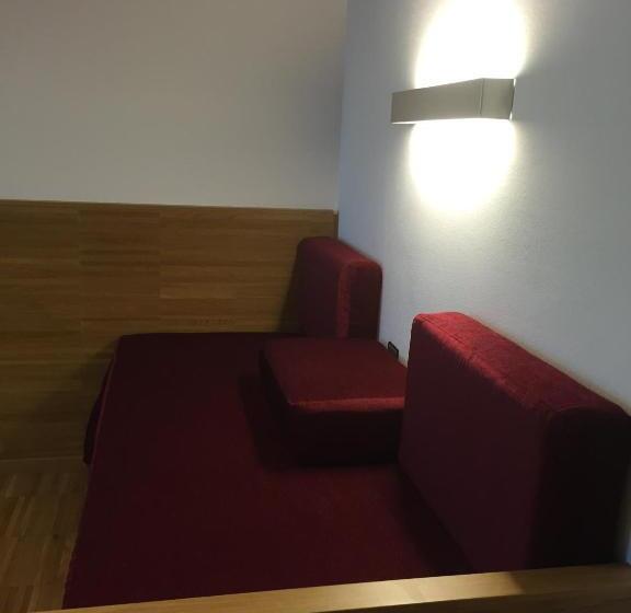 سوییت جونیور, Al Marinaio Hotel Garni