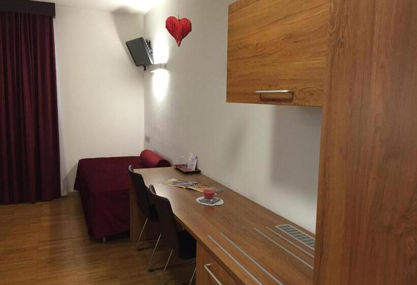 سوییت, Al Marinaio Hotel Garni