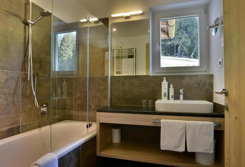 اتاق سوپریور چهار تخته, Alpine Hotel Gran Foda