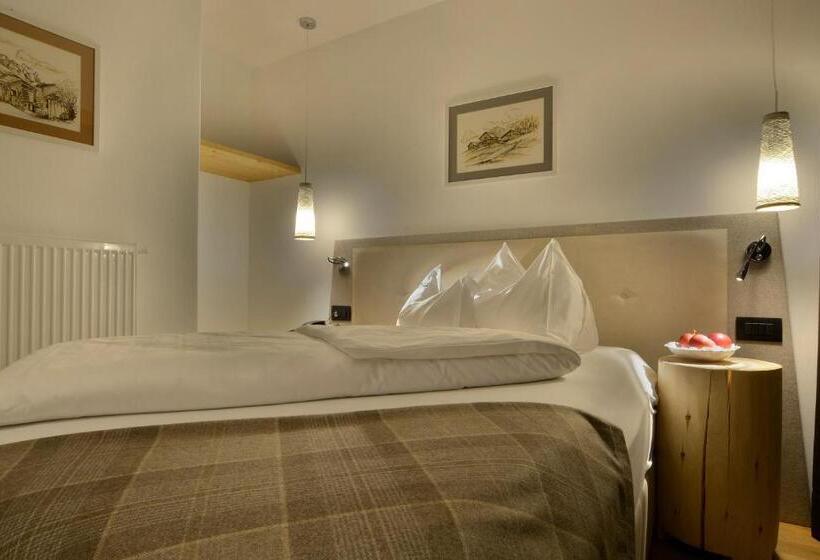 اتاق استاندارد یک تخته با بالکن, Alpine Hotel Gran Foda