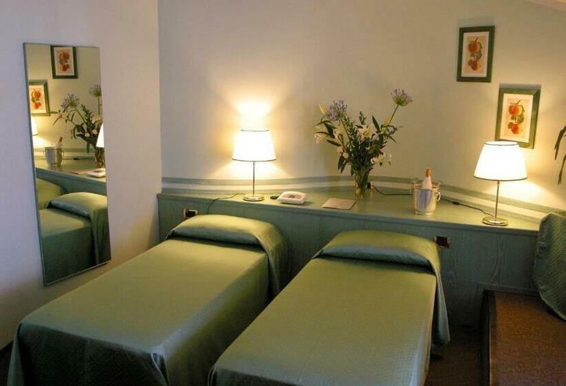스탠다드 룸, Albergo Della Corona