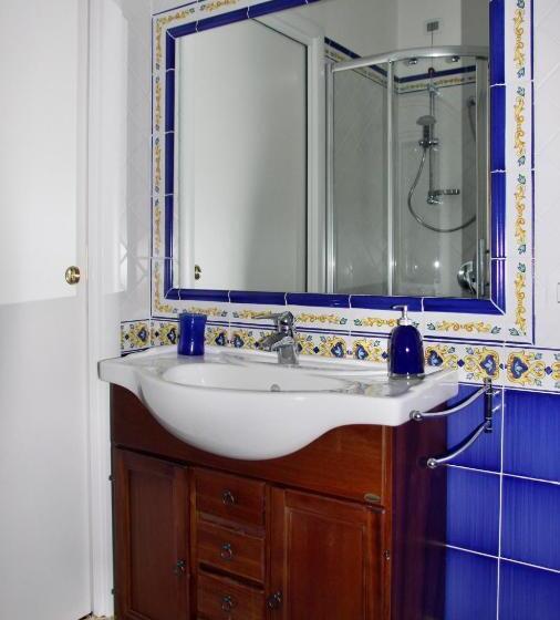 Четырехместный Номер Стандарт, B&b Vanessa House