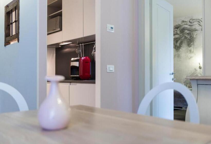 Апартаменты Внутренние 1 Спальня, Villa Italia Luxury Suites And Apartments