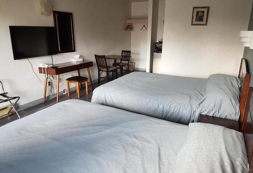 标准间, Alpine Inn