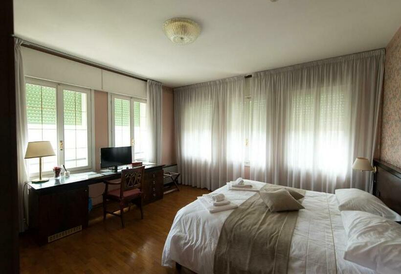 اتاق استاندارد, Villa Lussana