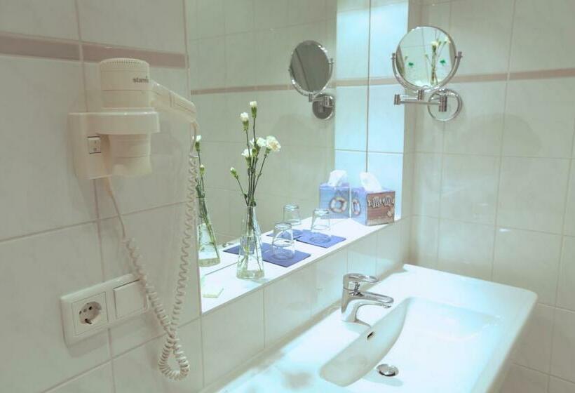 高级客房, Acqua Strande Yachthotel & Restaurant