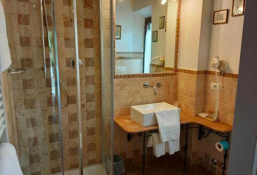 Quarto Triplo Estandar, Agriturismo Casanova Di Pescille