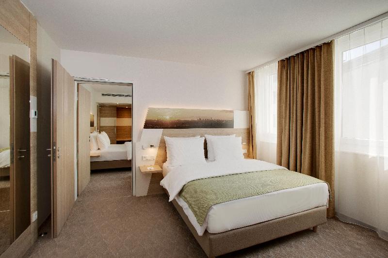 اتاق استاندارد, Holiday Inn Frankfurt Airport, An Ihg