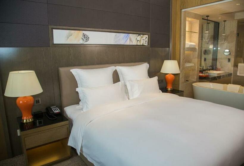스탠다드 룸 킹사이즈 침대, Pullman Shishi Mattison