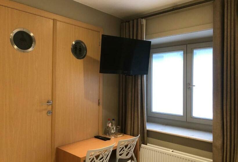 Номер Стандарт, Duivels Paterke Harelbeeksestraat 29, 8500 Kortrijk