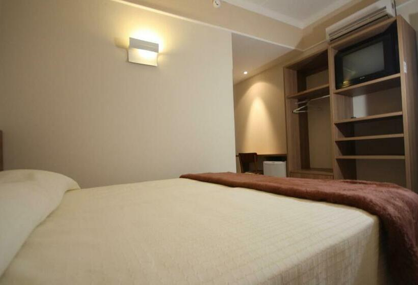 Quarto Triplo Estandar, Agua Viva