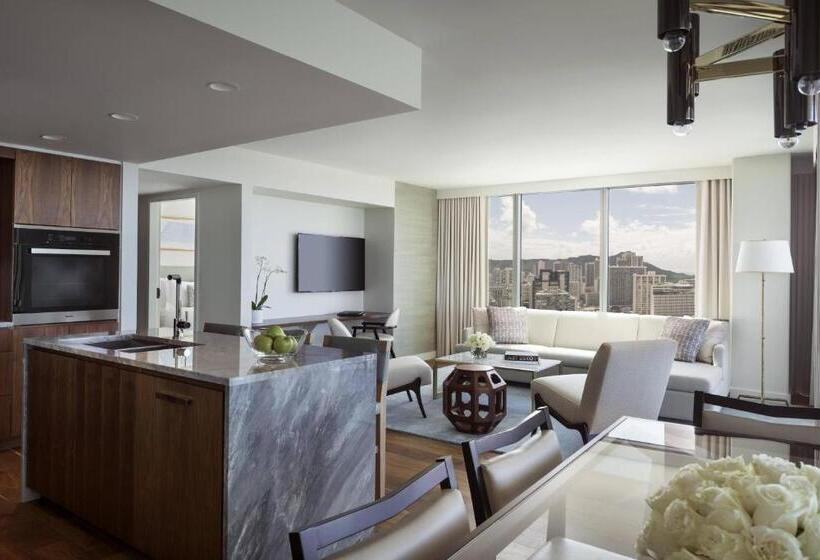 Люкс 3 Спальни, The Ritzcarlton Residences, Waikiki Beach