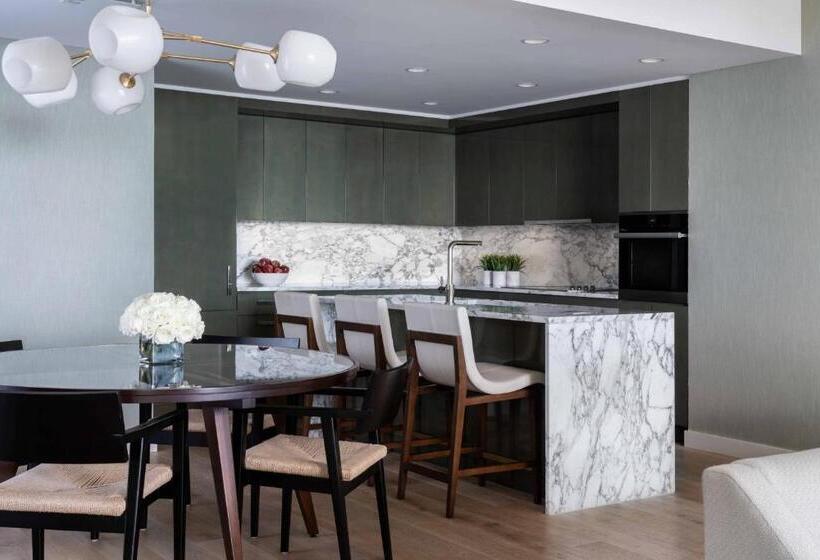 Люкс Premium 3 Спальни, The Ritzcarlton Residences, Waikiki Beach