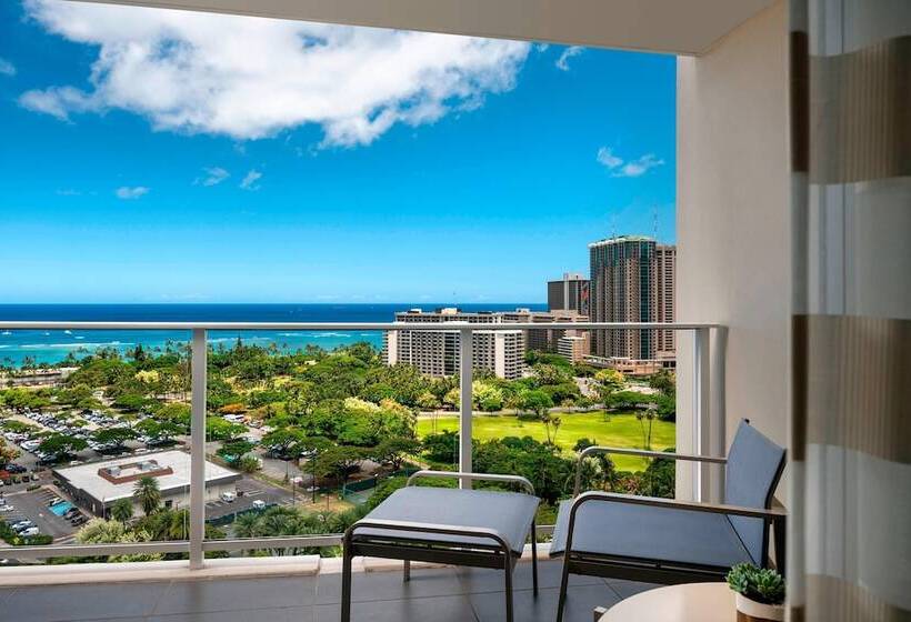 Номер Deluxe Вид на Море, The Ritzcarlton Residences, Waikiki Beach